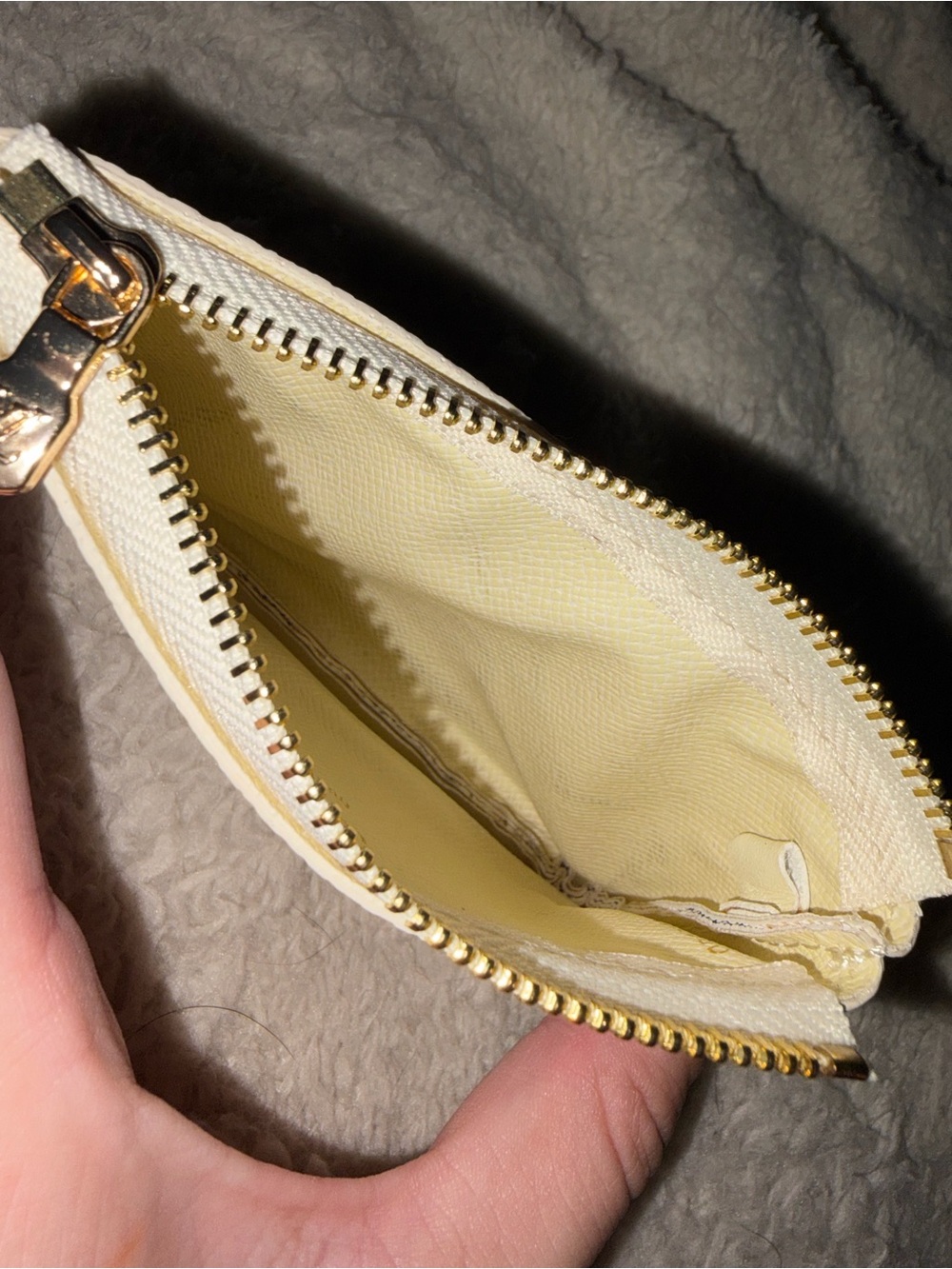 Checkered Coin Pouch - Picture 5 of 5